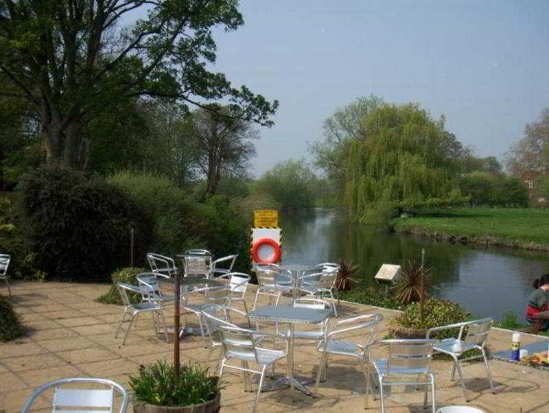 The Legacy Rose & Crown Hotel Salisbury Exterior foto